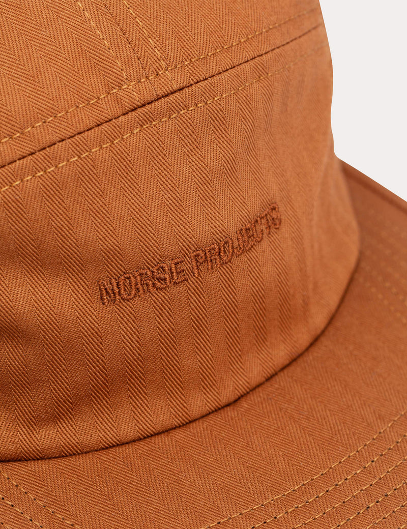 Norse Projects Herringbone5パネルキャップ-ラセット