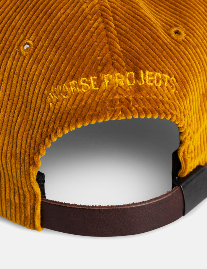 NorseProjectsワイドウェールコードスポーツキャップ-モンペリエイエロー