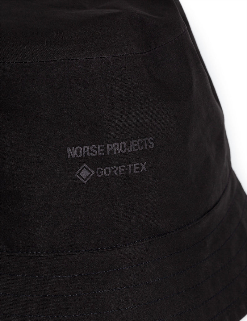 Norse Projects Gore Tex 버킷 모자-블랙