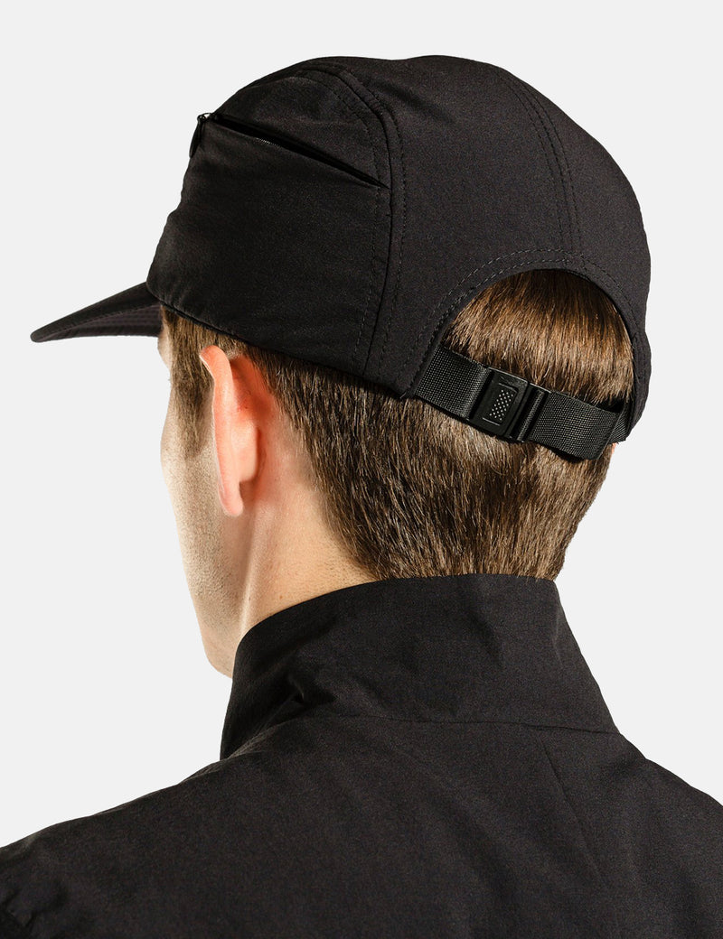 Casquette Norse Projects Travel 5 panneaux noir