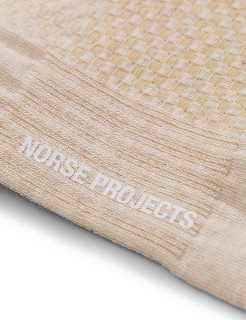 Norse Projects Chaussettes Bjarki Texture (Honeycomb) - Naturel