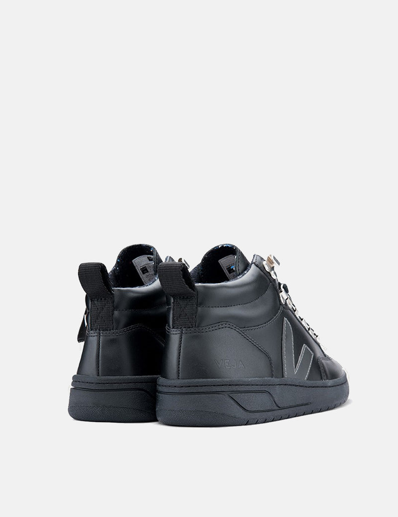 Veja Roraima Leather Trainers Grafite Black Sole URBAN EXCESS