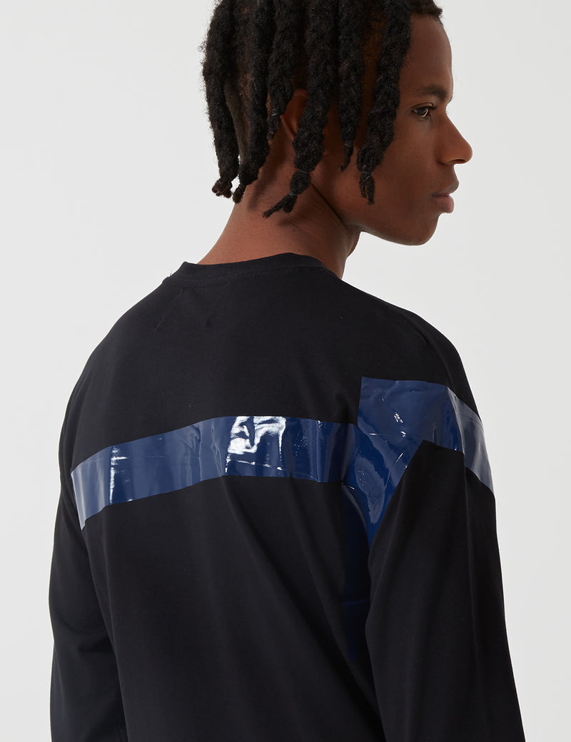 フレッドペリーxラフシモンズテープディテール長袖Tシャツ-ブラック