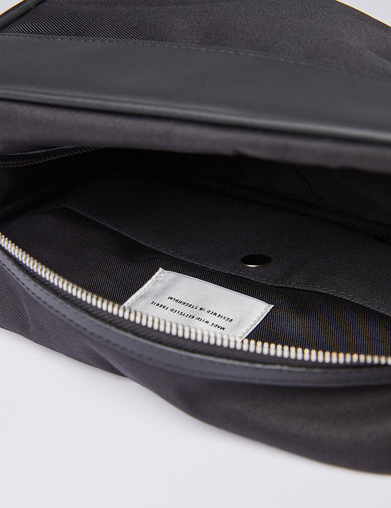 Sandqvist Jonas Wash Bag - Black