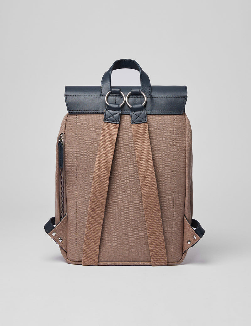Sandqvist Alva Backpack - Earth Brown/Navy Blue