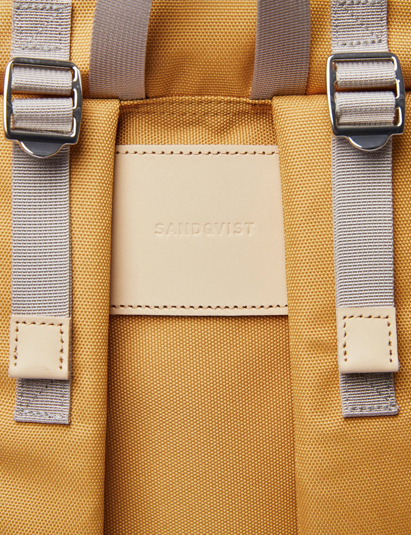 Sandqvist Harald Backpack - Honey Yellow/Dark Green