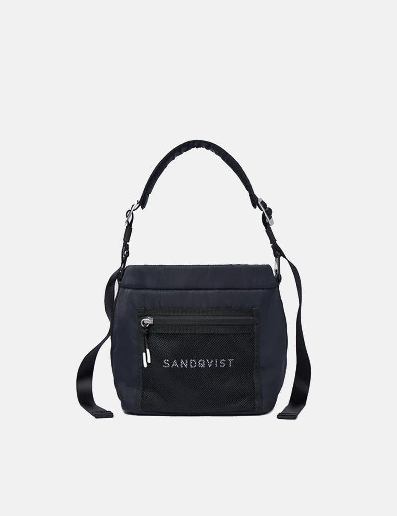 【美品】SANDQVIST（サンドクヴィスト）ショルダーバッグ　黒