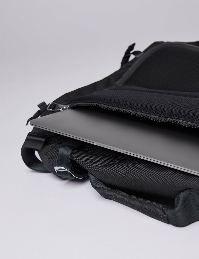 Sandqvist Zeke Backpack (Multi Use) - Black