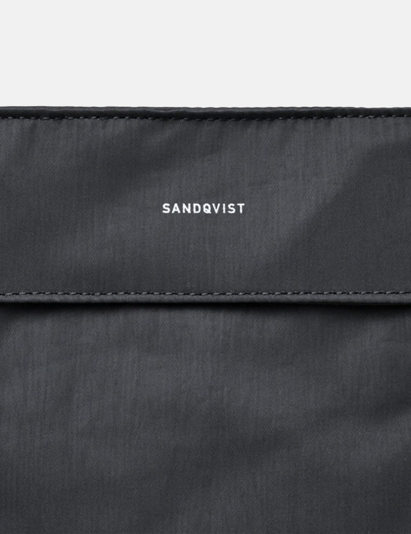 Sac fourre-tout Sandqvist Sigrid (nylon froissé) - Noir