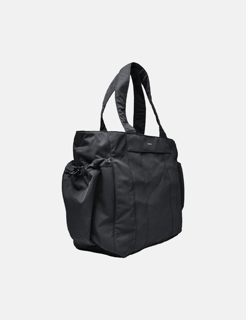 Sac fourre-tout Sandqvist Sigrid (nylon froissé) - Noir