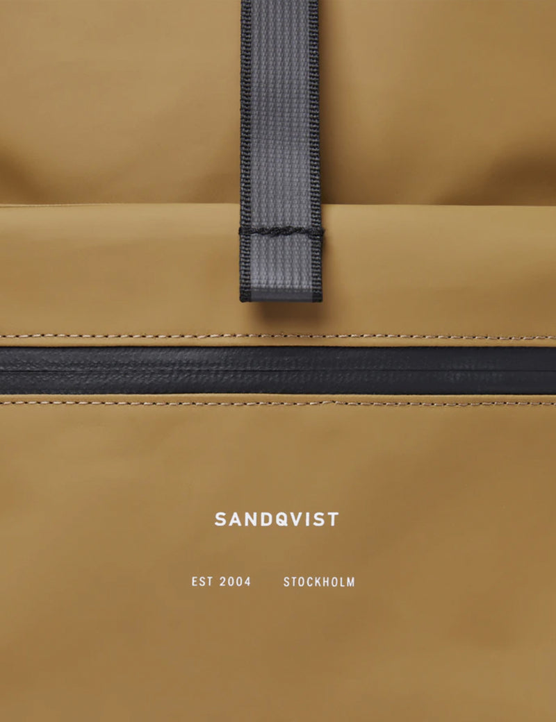 Sandqvist Ruben 2.0 롤탑 백팩(재생 폴리) - 브론즈
