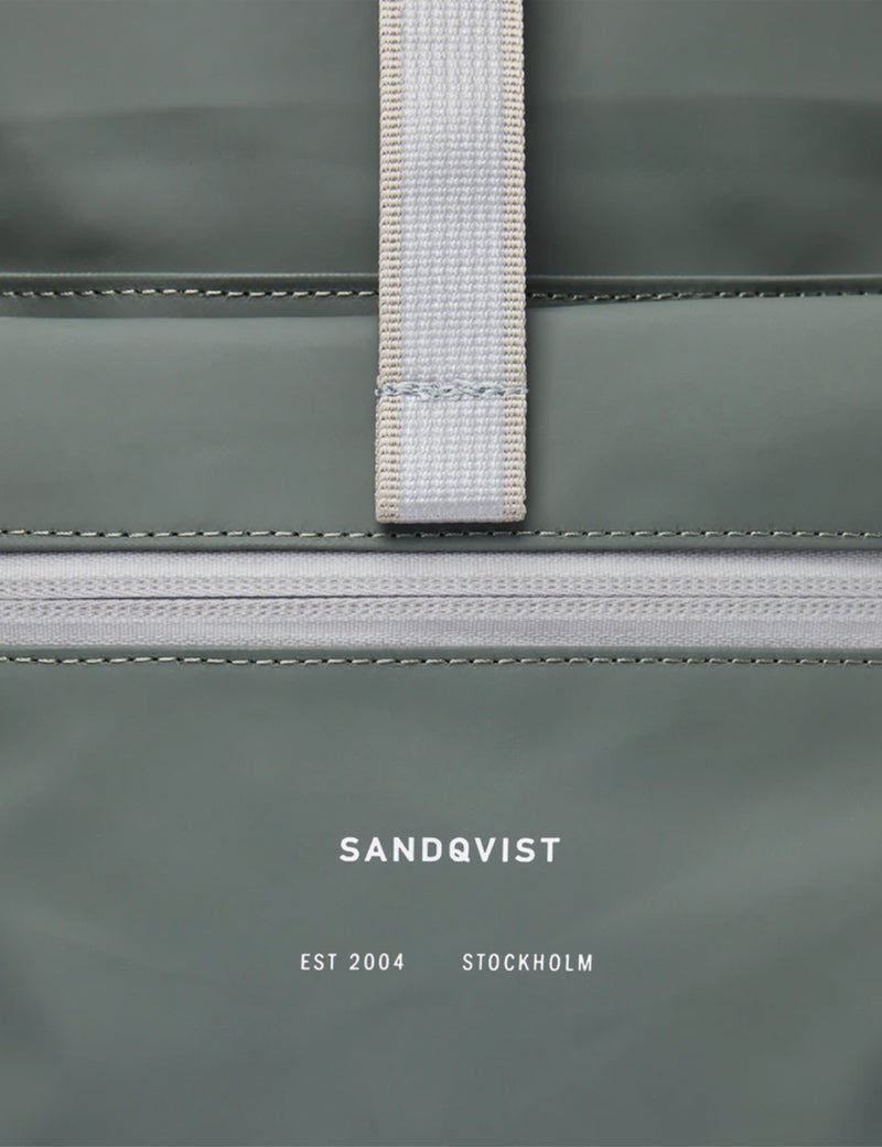 Sandqvist Ruben 2.0ロールトップバックパック（リサイクルポリ）-Lichen Green