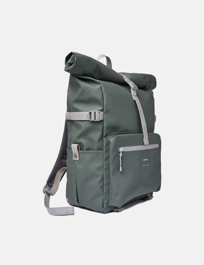 Sandqvist Ruben 2.0ロールトップバックパック（リサイクルポリ）-Lichen Green
