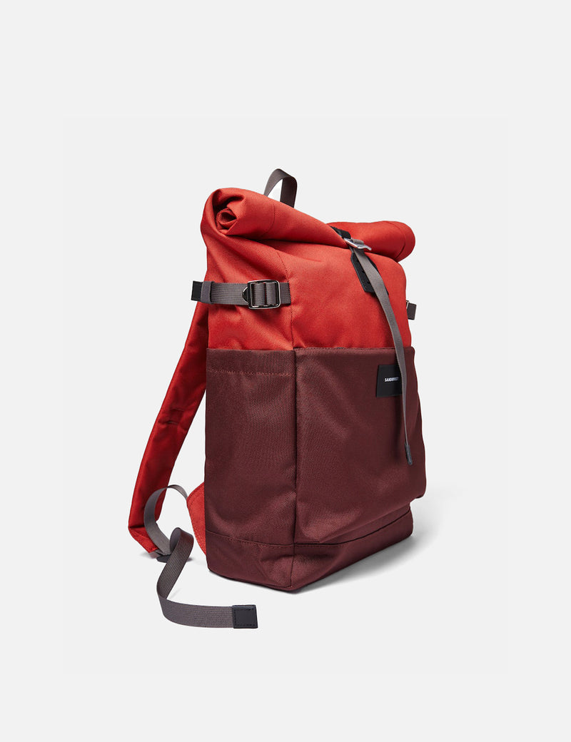 Sandqvist Ilon Rolltop Backpack (Recycled Poly) - Moss Red/Black Leather