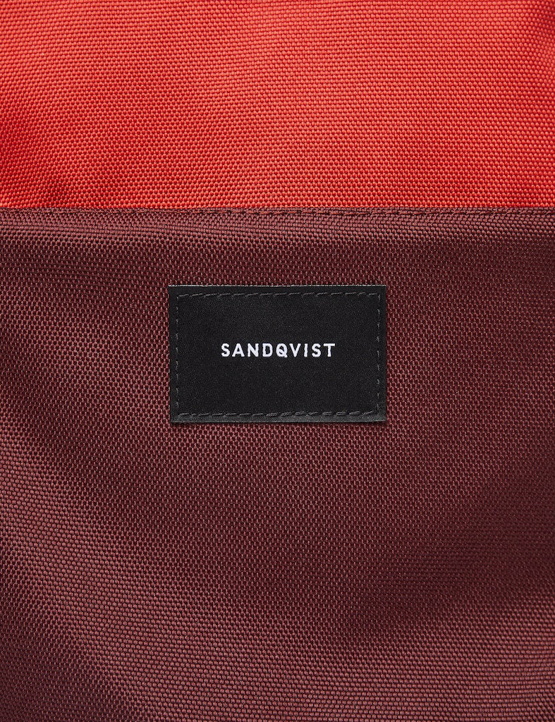 Sandqvist Ilon Rolltop Backpack (Recycled Poly) - Moss Red/Black Leather