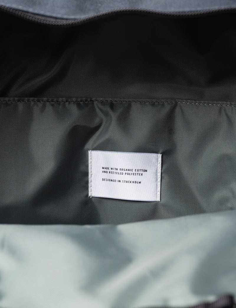 Sandqvist August Backpack - Navy Blue/Black