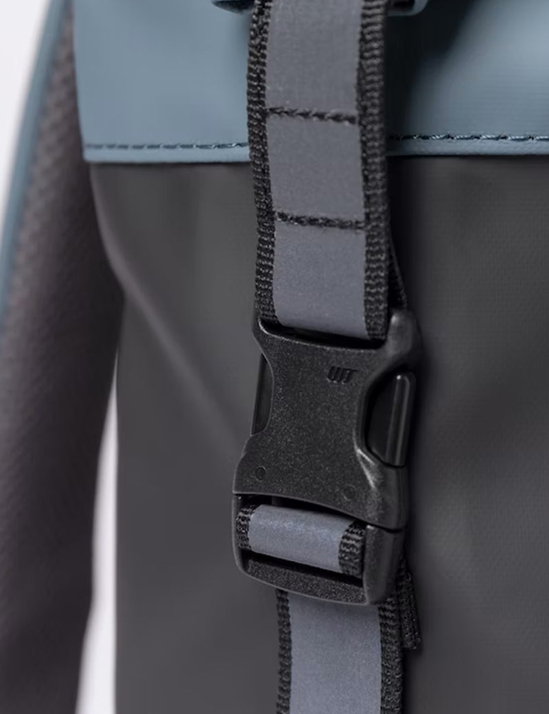 Sandqvist Konrad Rolltop Backpack (Recycled Poly) - Multi Black/Steel Blue