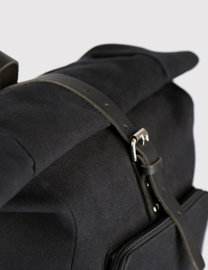 Sandqvist Jerry Rolltop Backpack - Black