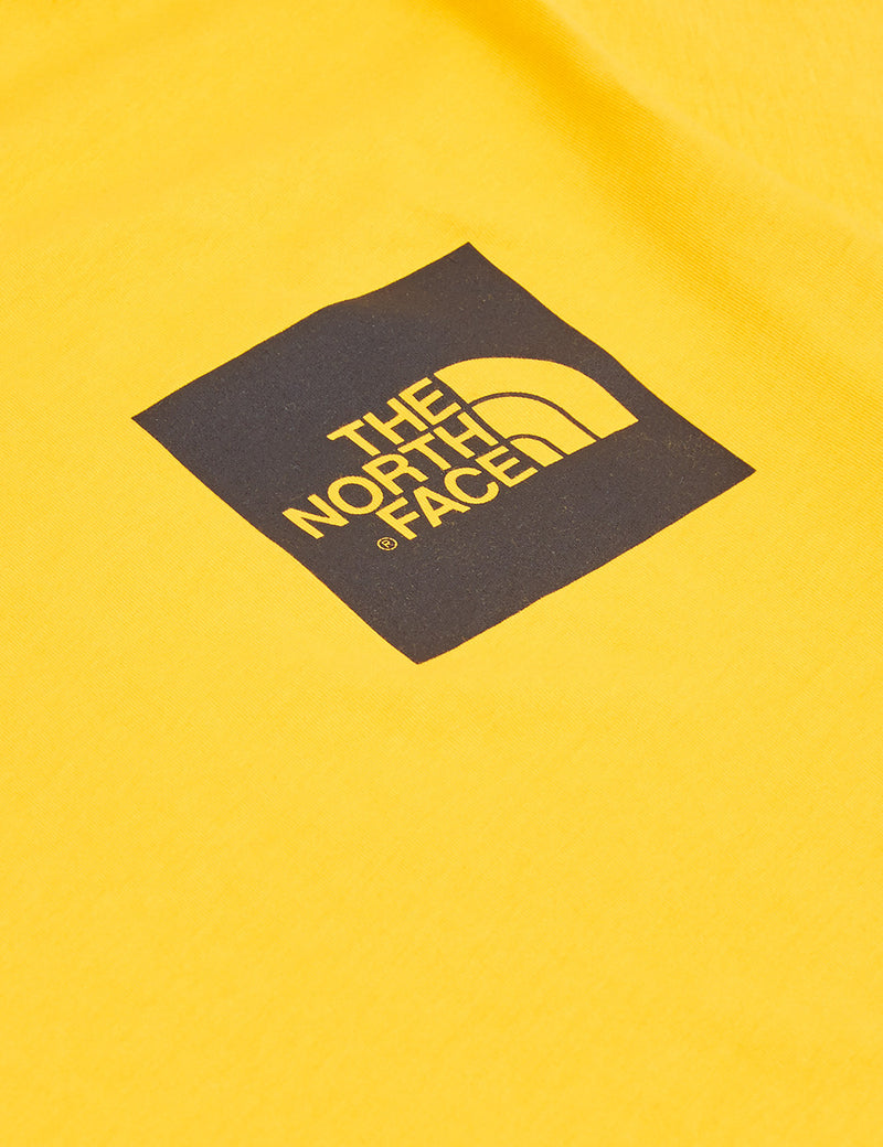 North Face Fine Pocket T-Shirt - Zinnia Orange