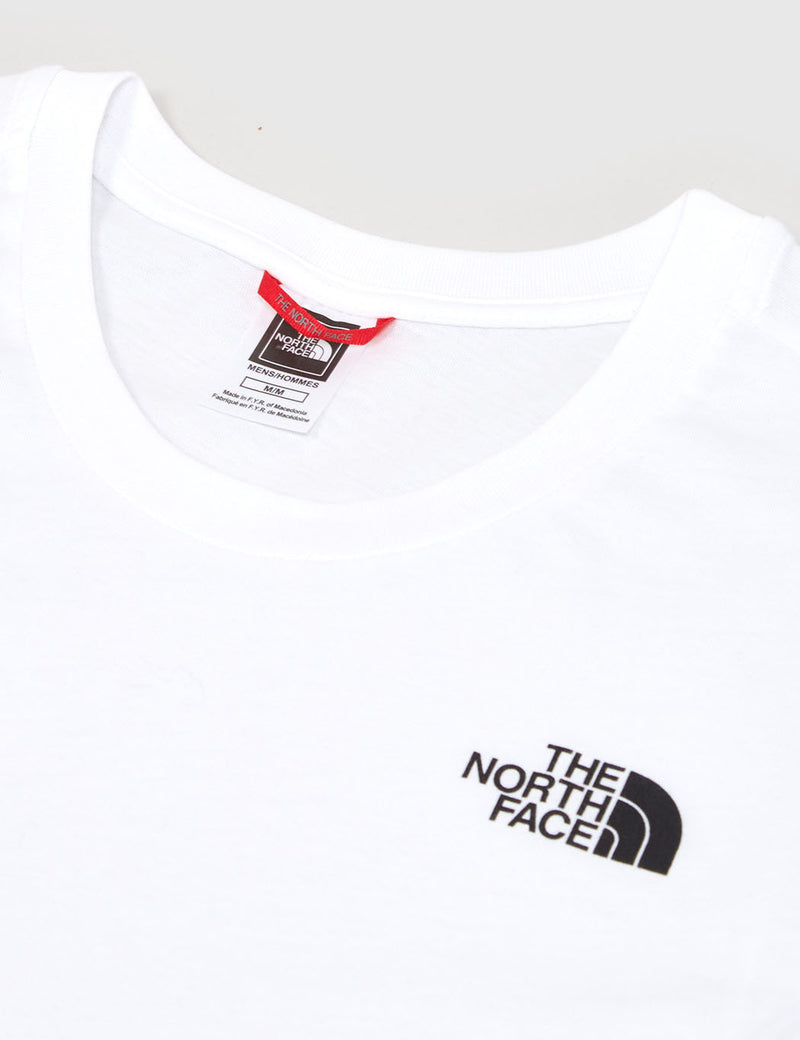 ノースフェイスレッドボックスTシャツ-ホワイト