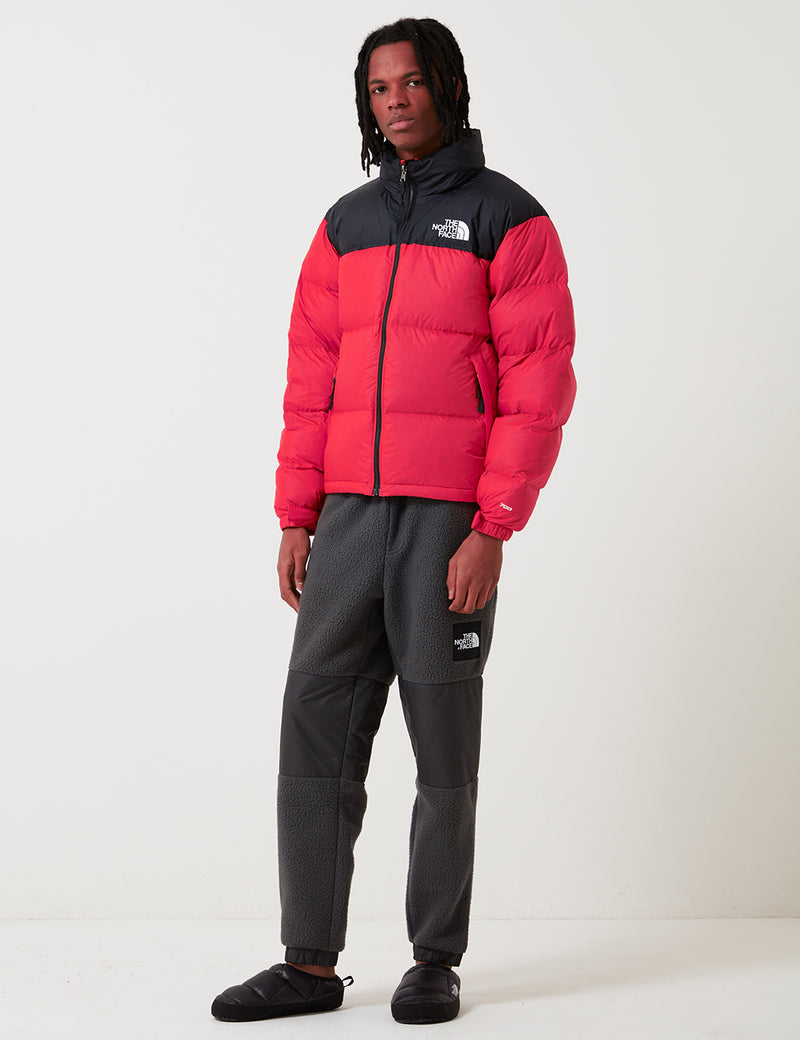 North Face 1996 RTONuptseジャケット-赤