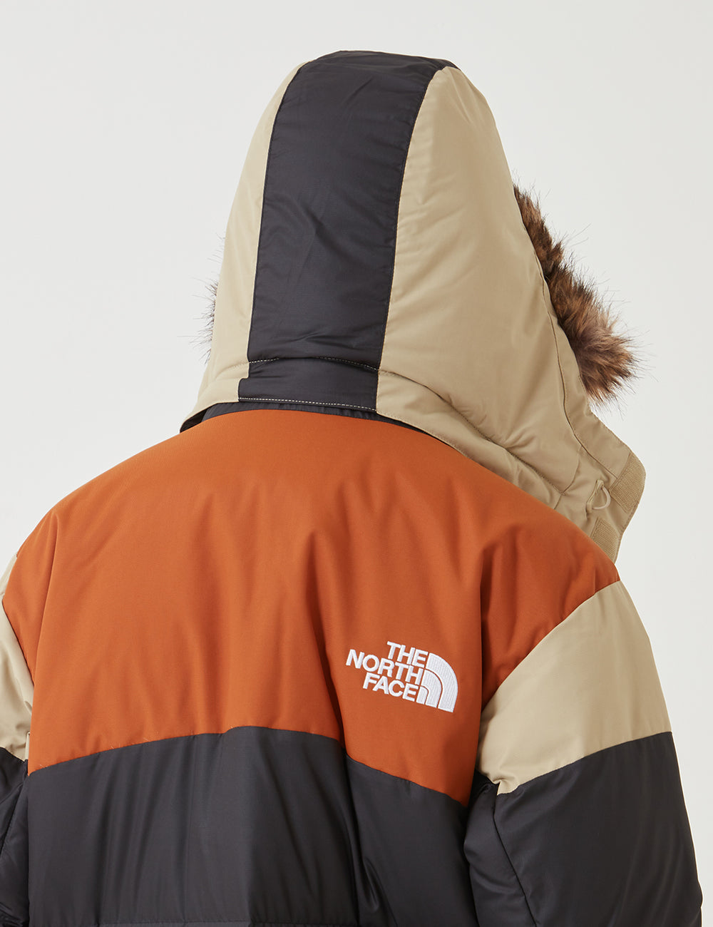 North face v stok 2025
