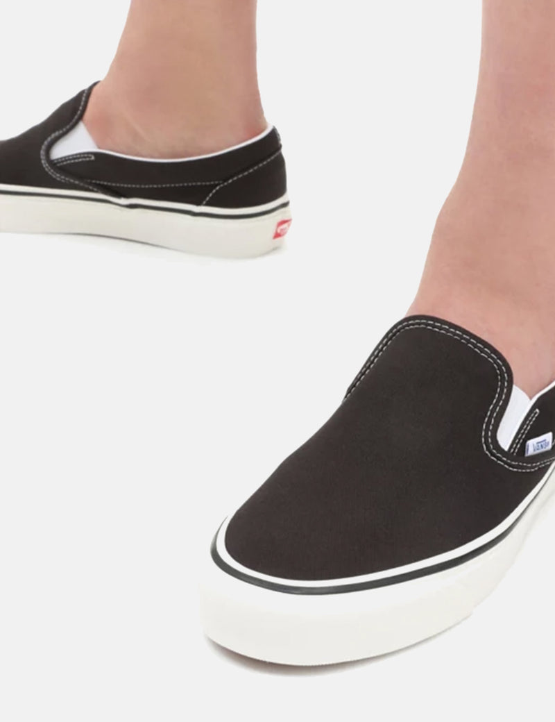 Vans Anaheim Factory Classic Slip-On 98 DX (Toile) - Noir OG