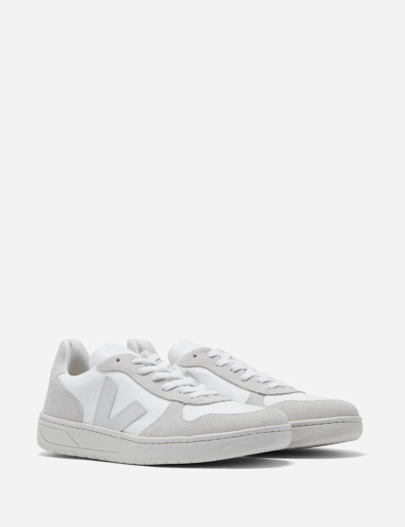 Veja V-10B-メッシュトレーナー-ホワイト/ナチュラル