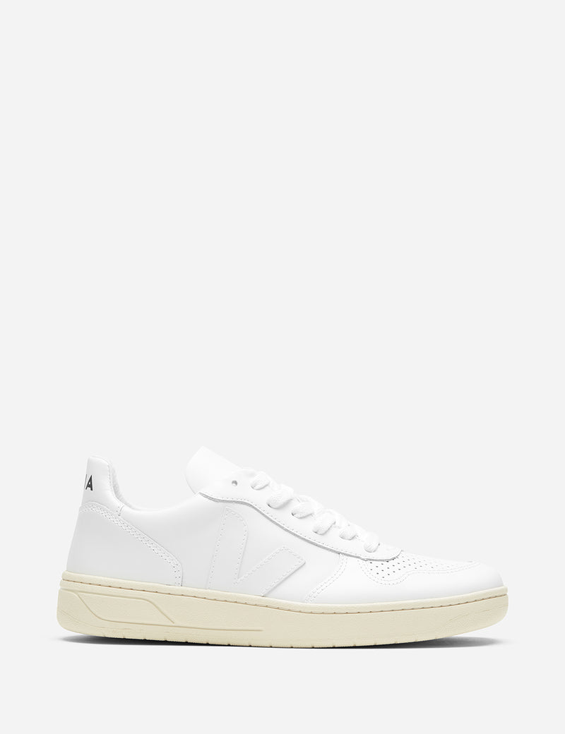 Womens Veja V-10 Leather Trainers - Extra White