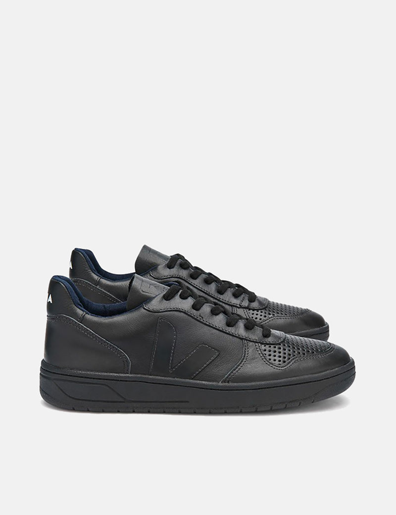 Baskets en cuir Veja V-10 - Noir