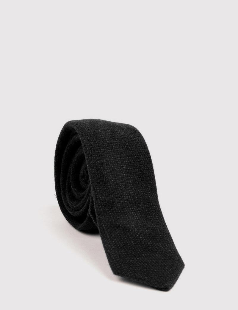 Human Scales Elton Tie - Black